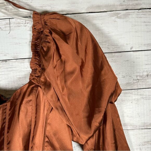 Papermoon Buckle Puff Sleeve Satin Copper Corset Cropped Top M NWT $43 - Picture 6 of 9